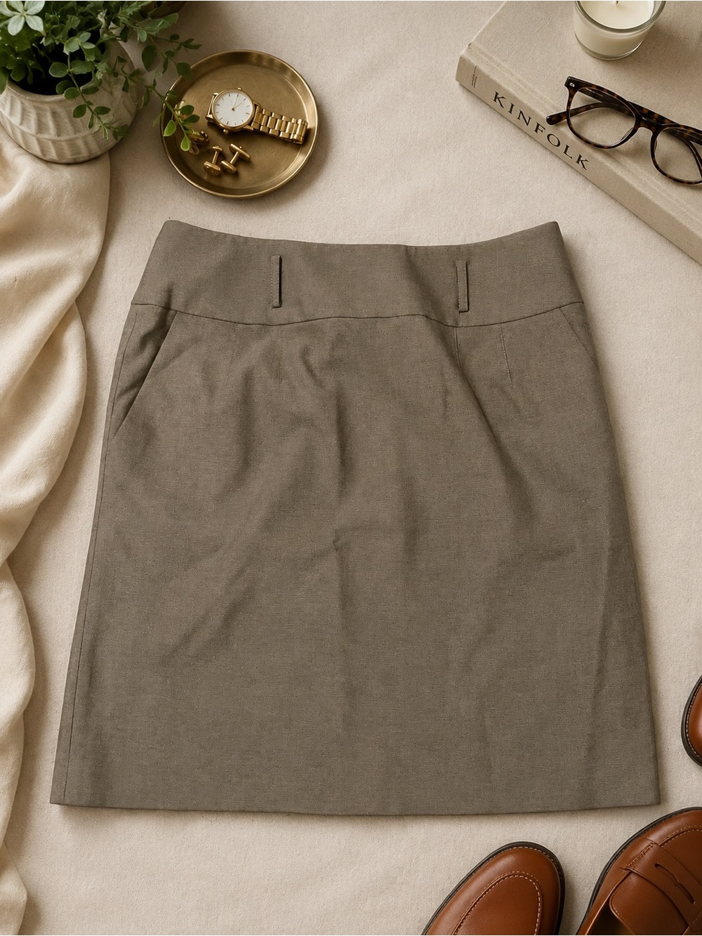 Antonio Melani Classic A-Line Women's Skirt in Taupe Size 10